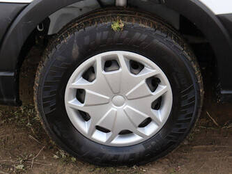 ford-transit-1448226-46864474