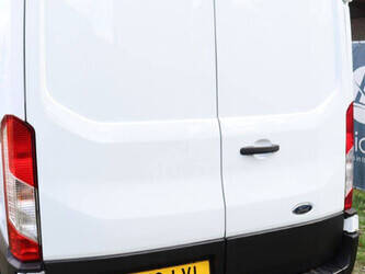 ford-transit-1448226-46864476