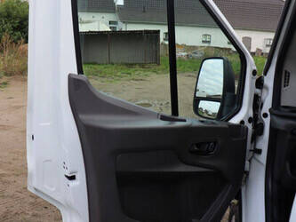 ford-transit-1448226-46864479