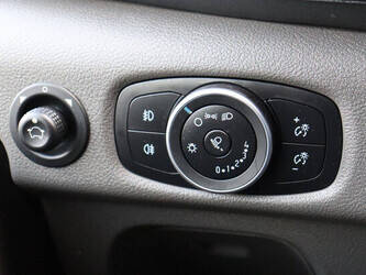 ford-transit-1448226-46864490