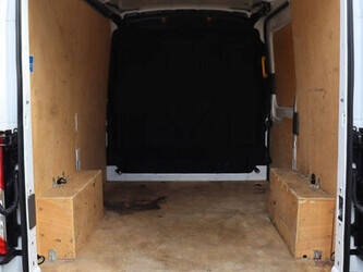 ford-transit-1448226-46864495