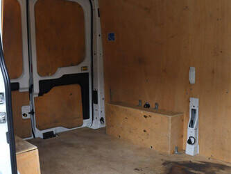 ford-transit-1448226-46864499