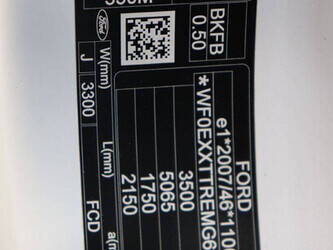 ford-transit-1448226-46864501