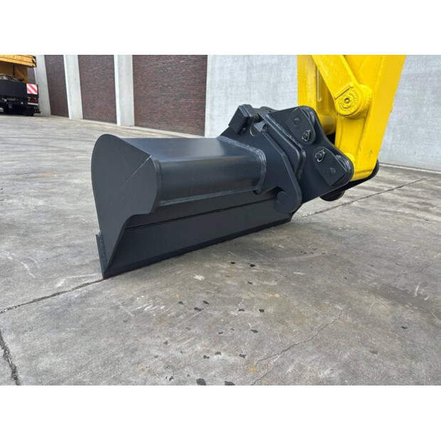 2017 Neuson 6003-46864513