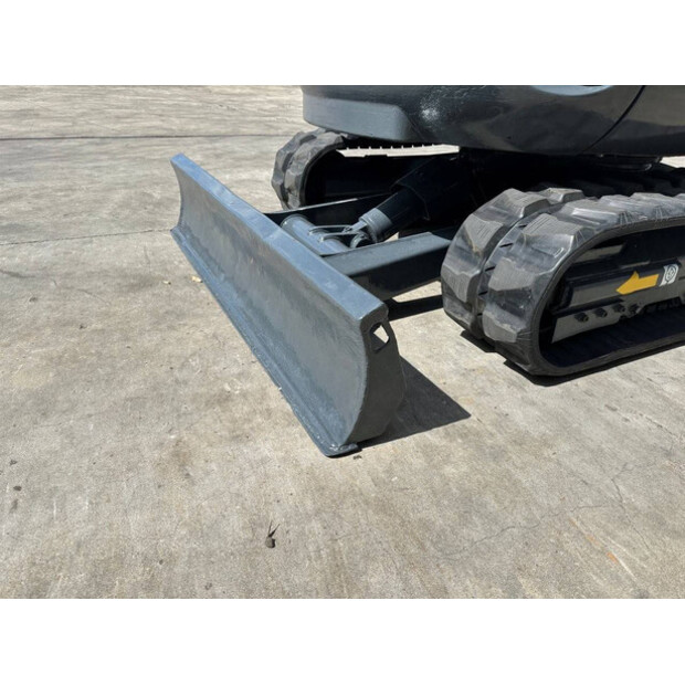 2017 Neuson 6003-46864529