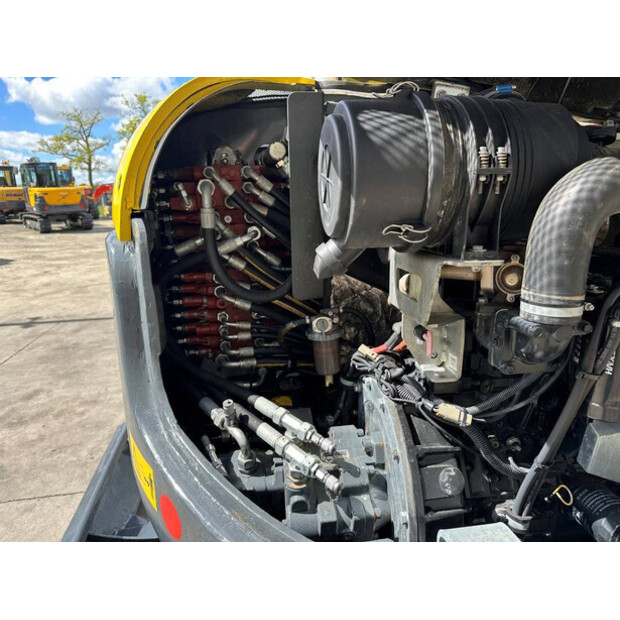 2017 Neuson 6003-46864533