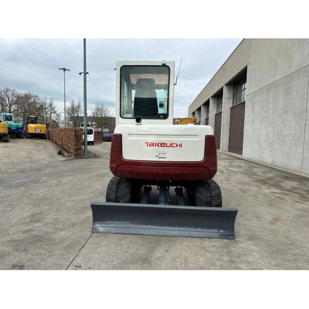 2013 تاكوتشي TB145C-46864551