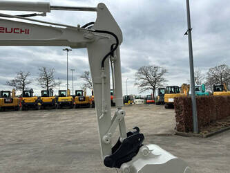 2013-takeuchi-tb145c-46864558