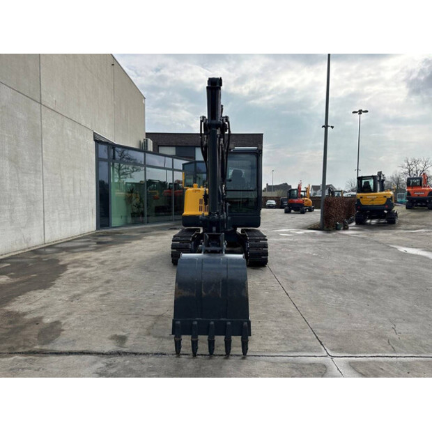 2018 فولفو EC55D-46864588