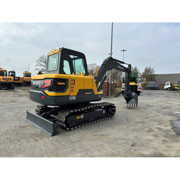 2018 فولفو EC55D-46864590