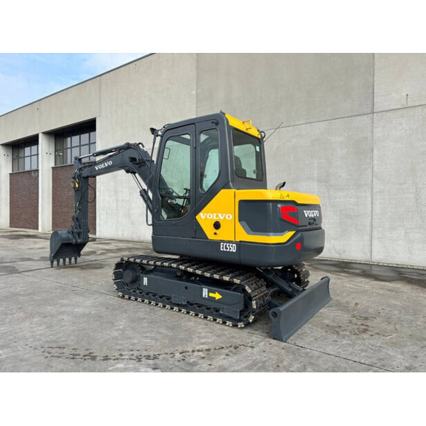 2018 فولفو EC55D-46864592