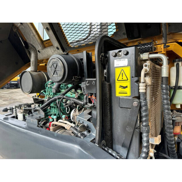 2018 فولفو EC55D-46864613