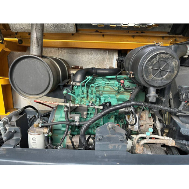 2018 فولفو EC55D-46864614