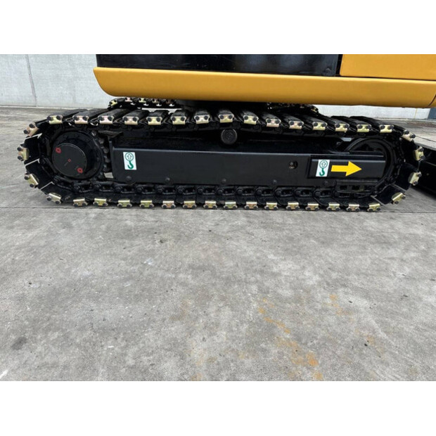 2015 كاتربيلر 305.5E2-46864645