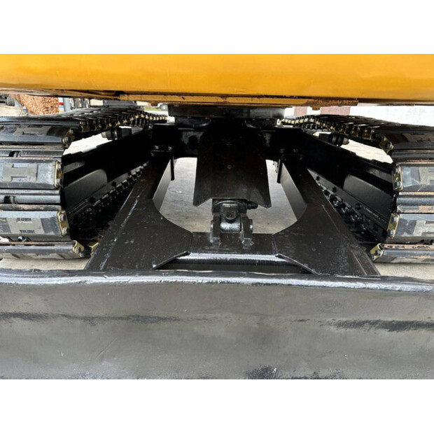 2015 كاتربيلر 305.5E2-46864653