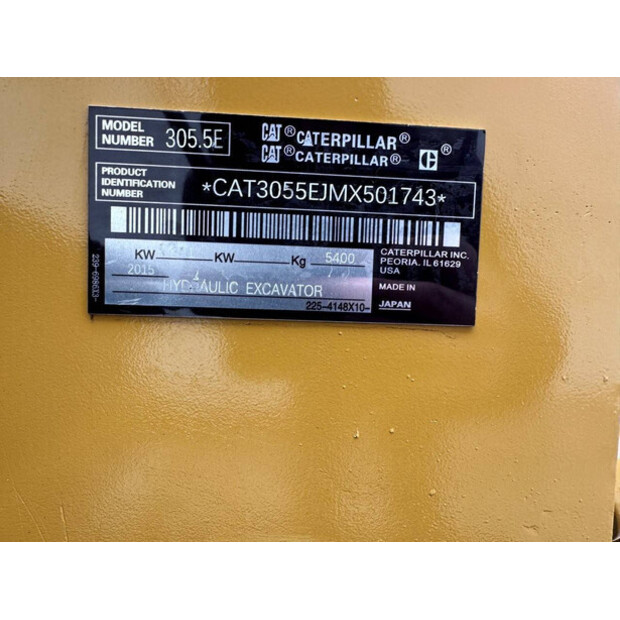 2015 كاتربيلر 305.5E2-46864670