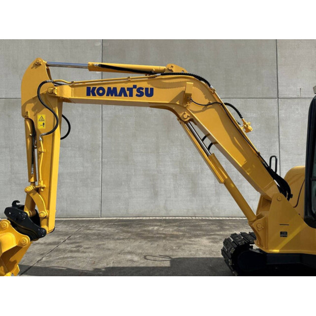 2014 كوماتسو PC56-7-46864767