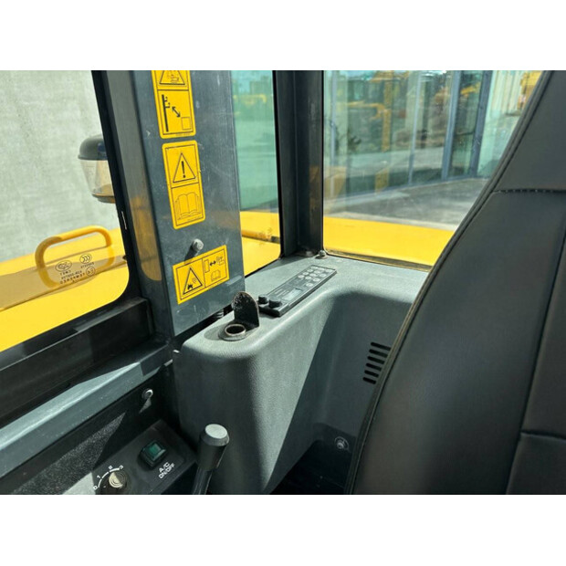 2014 كوماتسو PC56-7-46864786