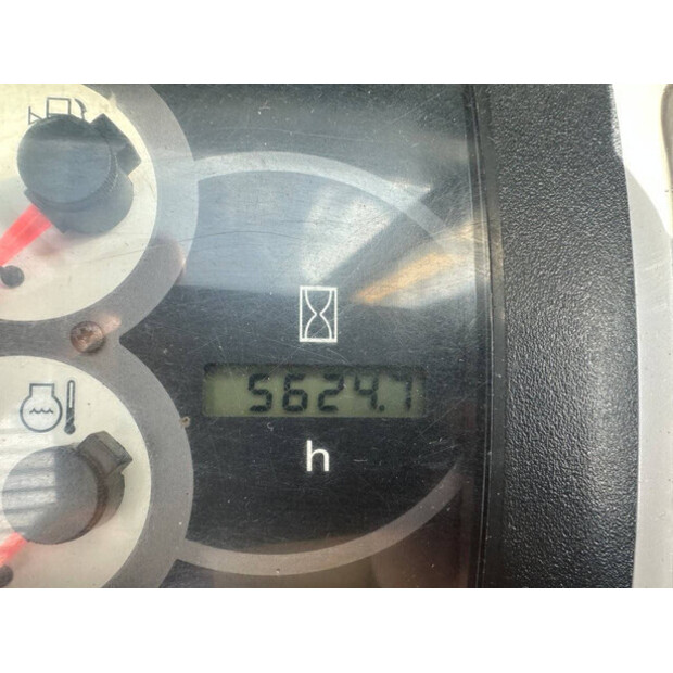 2014 كوماتسو PC56-7-46864791