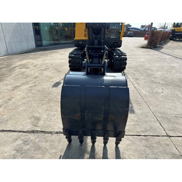 2012 فولفو EC55B-46864802