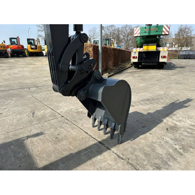 2012 فولفو EC55B-46864803