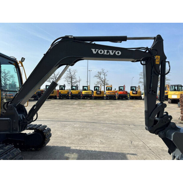 2012 فولفو EC55B-46864807