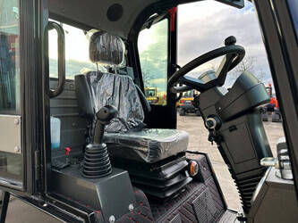 2025-wolf-mini-780t-1448239-46865054