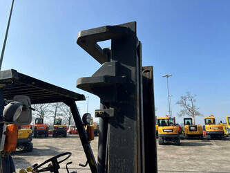 1989-mitsubishi-fg40-1448245-46865287