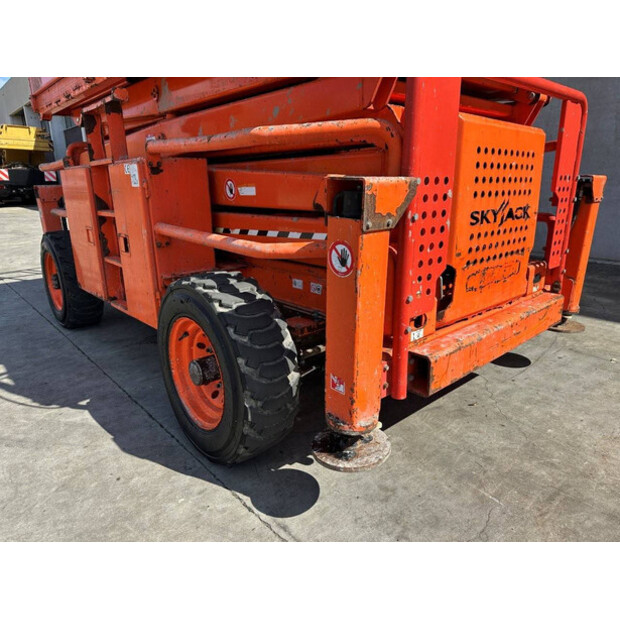 2017 SkyJack SJ-8841-46865450