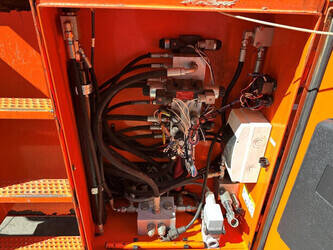 2017-skyjack-sj-8841-46865458