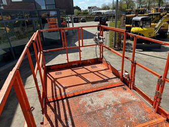 2017-skyjack-sj-8841-46865460