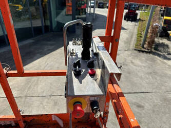 2017-skyjack-sj-8841-46865463