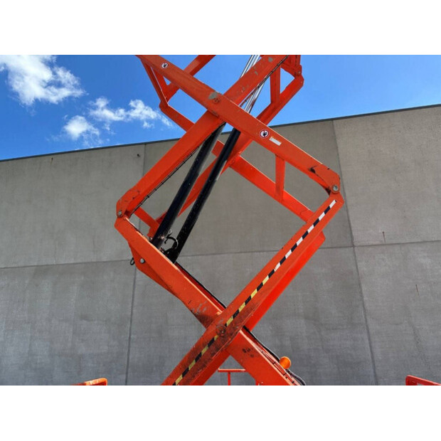 2017 SkyJack SJ-8841-46865482