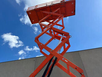 2017-skyjack-sj-8841-46865483