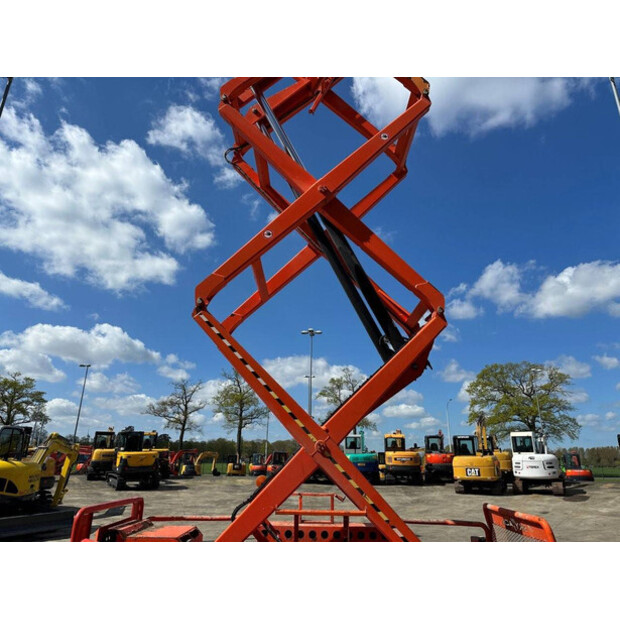 2017 SkyJack SJ-8841-46865485