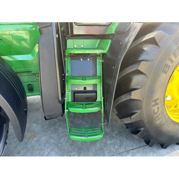 2013 JOHN DEERE 7230R-46865644