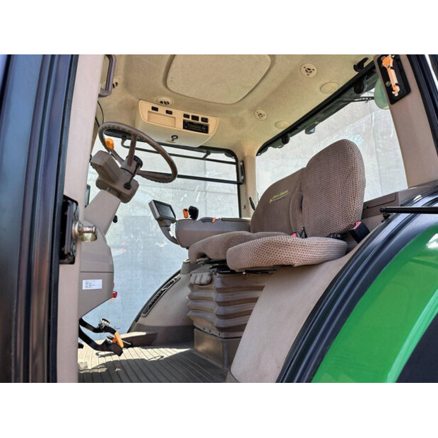 2013 JOHN DEERE 7230R-46865680