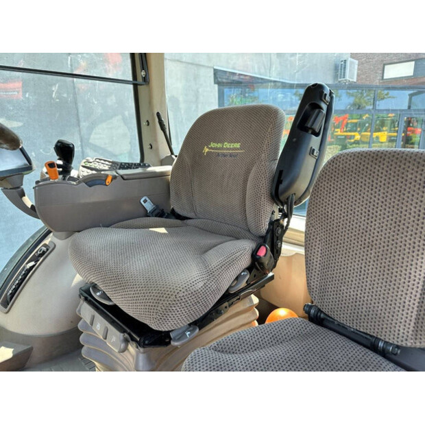 2013 JOHN DEERE 7230R-46865682