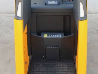 2018-jungheinrich-ere-225-1448296-46873341