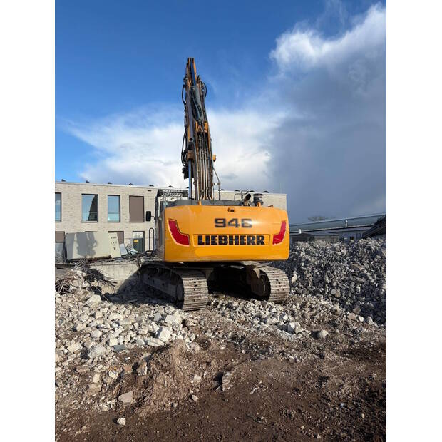 2019 ليبهير R946-46873619