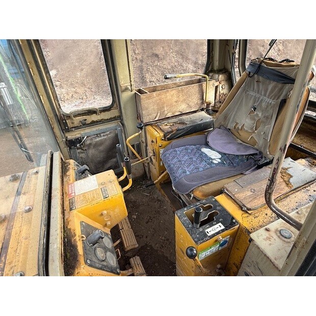 1988 Komatsu D41P-46873723