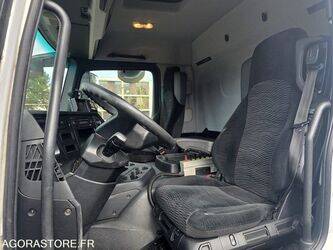 2017-mercedes-benz-antos-2543-1448343-46879817