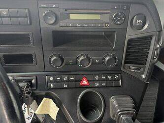 2017-mercedes-benz-antos-2543-1448343-46879819