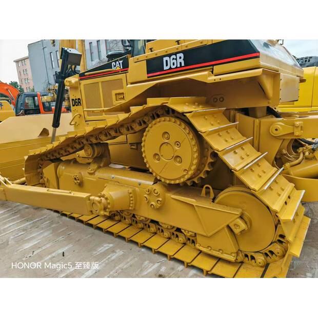 2021 كاتربيلر D6R-46881350
