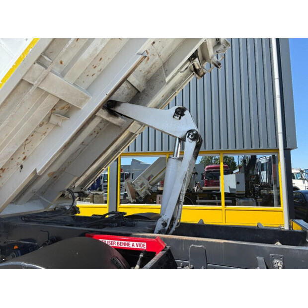 2016 Iveco STRALIS-46881594