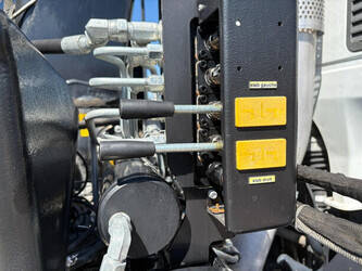 2016-iveco-stralis-1448359-46881602