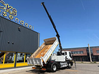 2016-iveco-stralis-1448360-46881639