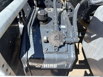 2016-iveco-stralis-1448360-46881645