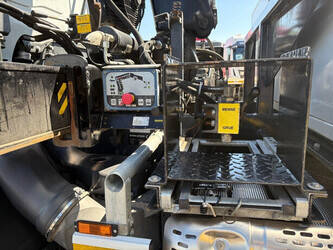 2016-iveco-stralis-1448360-46881657