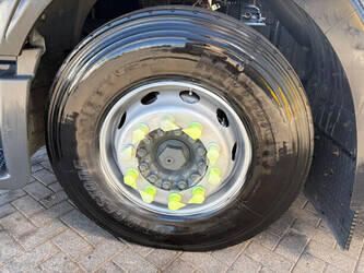 2016-iveco-stralis-1448360-46881680